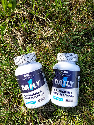 Огляд універсальних комплексних вітамінів Daily One Multivitamin VpLab.
