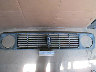 №116 Б/у Решітка радіатора для VAZ NIVA 1977-2006