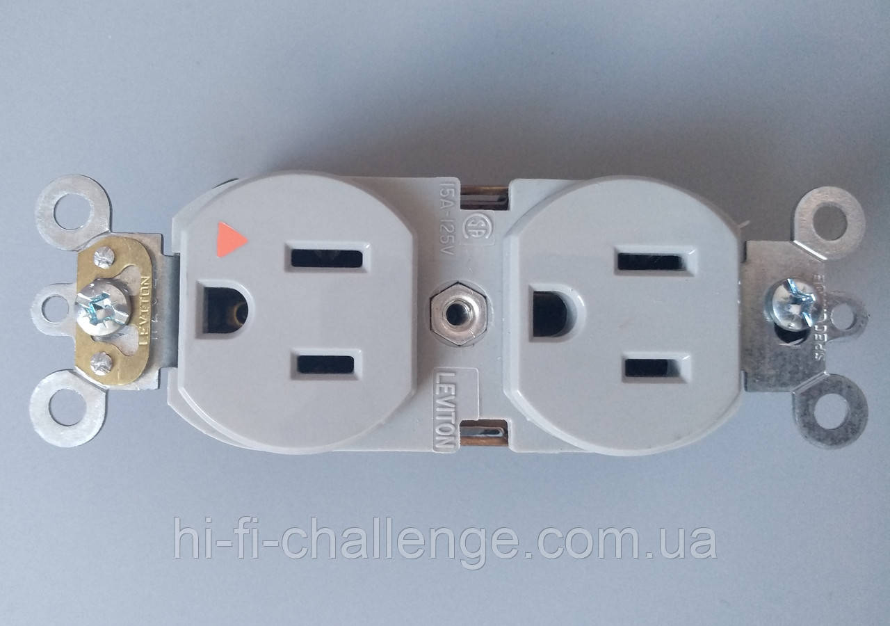 Розетка американського стандарту Leviton 5362-IG (сіра). Фосфориста бронза.