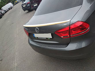 Спойлер багажника сабля, качиний хвостик Volkswagen Passat B7 2011-2015 р.в. USA