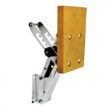 КРІПЛЕННЯ (НАВІСНИЙ ТРАНЕЦ) ДЛЯ ЧОВНОВОЇ МОТОРА 15-40КГ ПЛАСТИНА ДЕРЕВОО 03501005