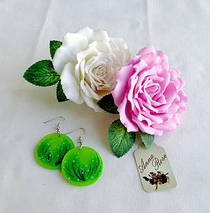 Заколка-брошка з трояндою з фоамирана ручної роботи "Рожева Карамель"