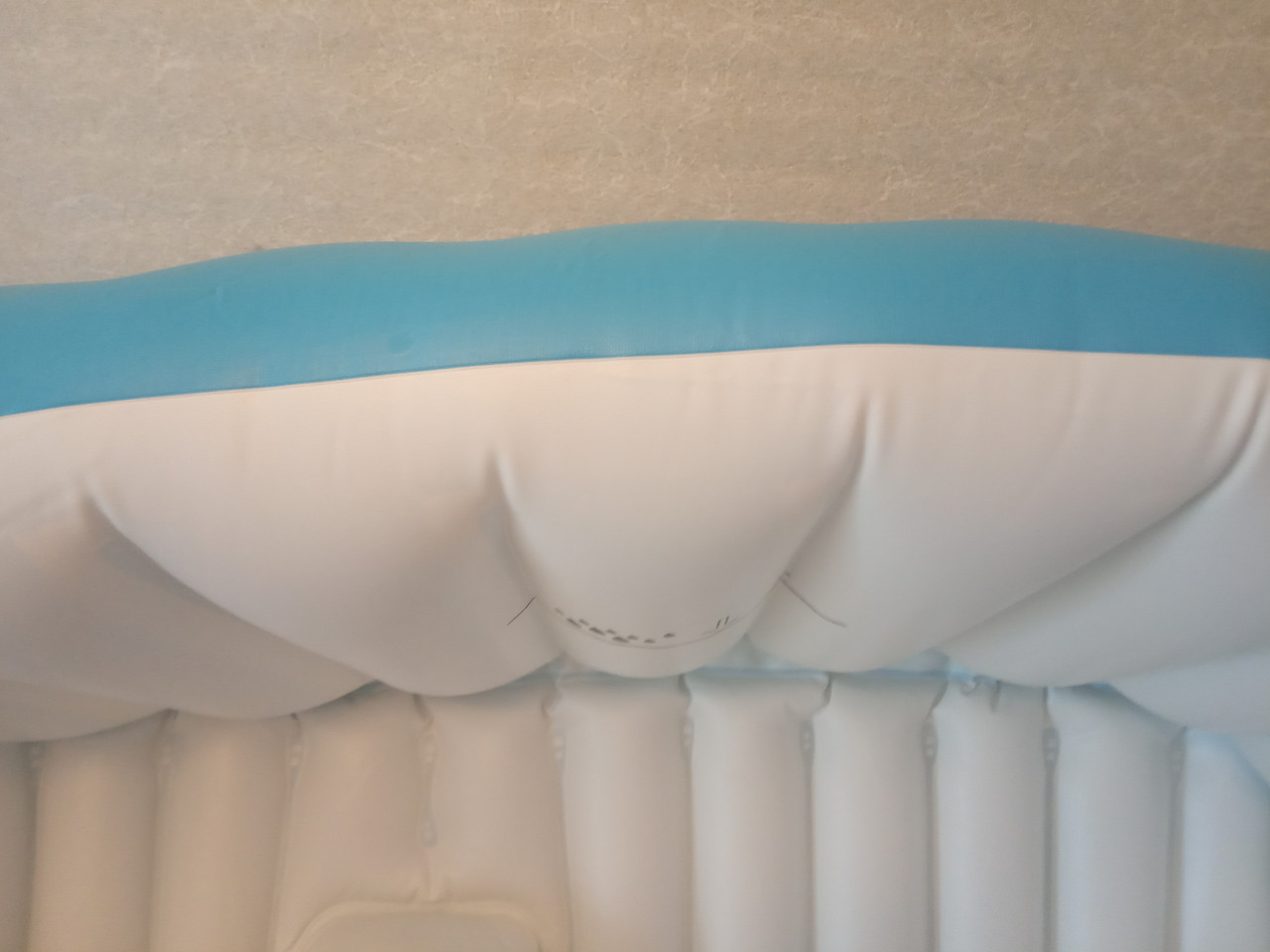 Детская Надувная Ванночка INTIME BABY Винил + Карман/Держатель, синяя (настоящие фото) - фото 5 - id-p1212662982