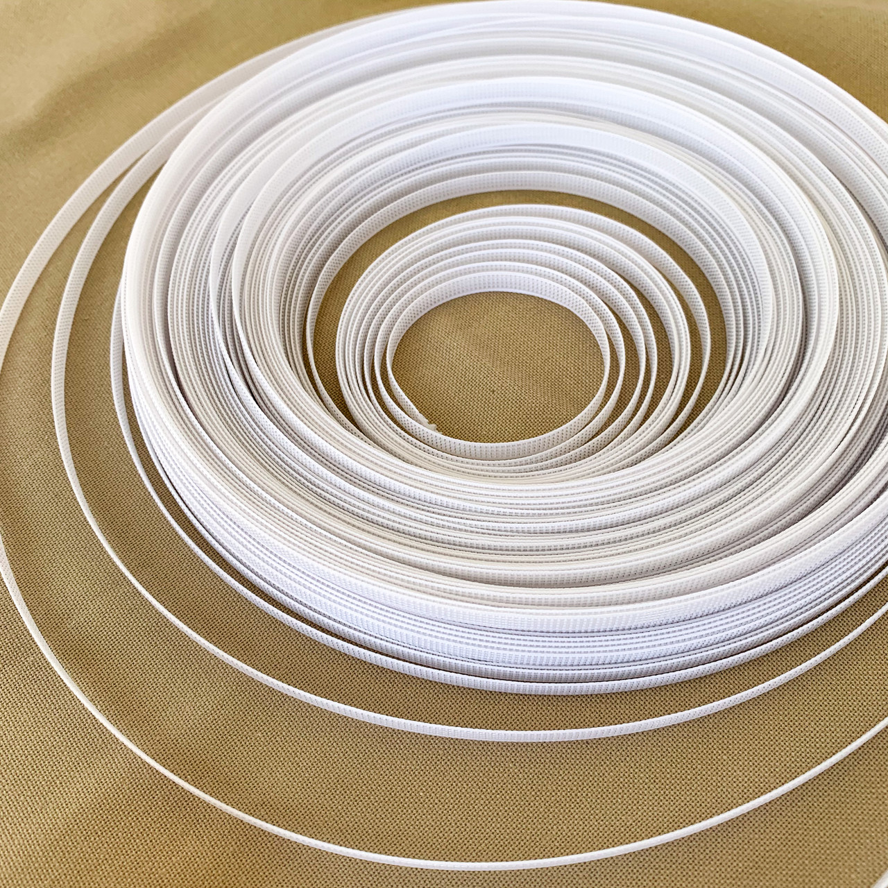 Регилин для в'язання капелюхів, сумок білий (6 мм), фото 1