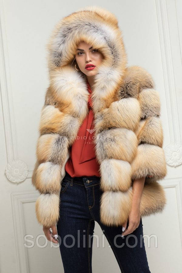 Кожушок із лисиці аукціон Saga Furs з капюшоном