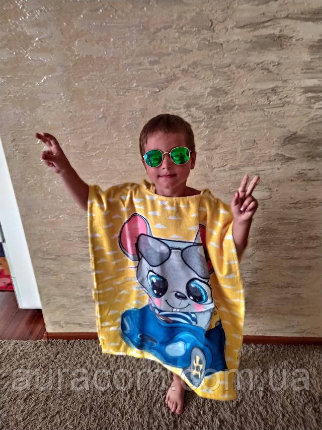 poncho-zheltoe-belye