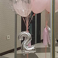 Невеликі 30 см цифри, повітря. Колір срібло,