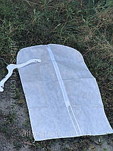 Білий флізеліновий чохол 60/140см з прозорою стороною для зберігання речей на плічках