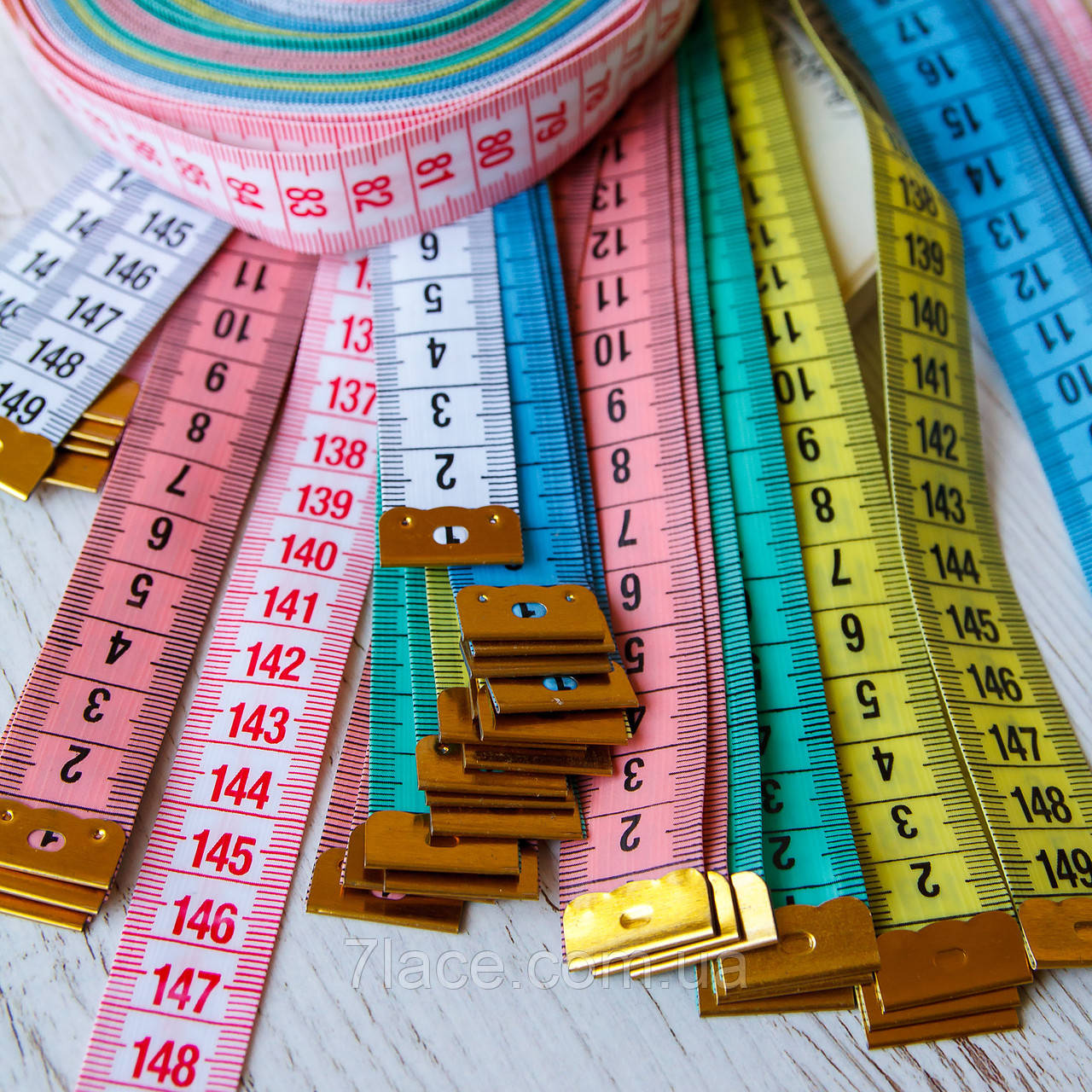 Швейна сантиметрова стрічка двостороння/різні кольори/довжина 150 см/замовлення від 1 шт., фото 1