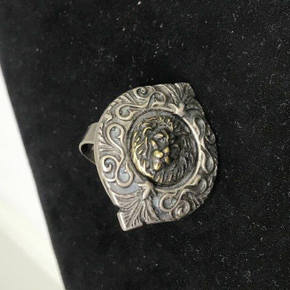 Кільце металеве із зображенням Ляльва, фото 1