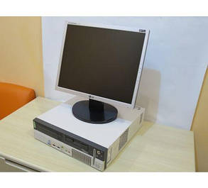 Fujitsu-Siemens Scenic E600 SSF / Intel Pentium 4 (2.6GHz) / 1GB DDR1 / 40GB HDD + монитор / 17' / 1024x768 +, фото 1