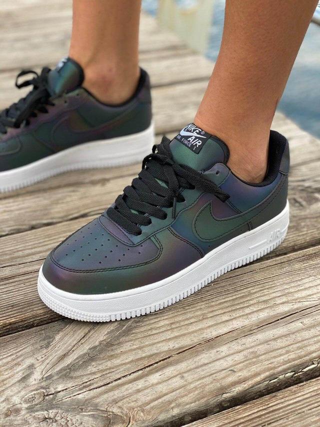 Рефлективні кросівки Nike Air Force Low Chameleon фото