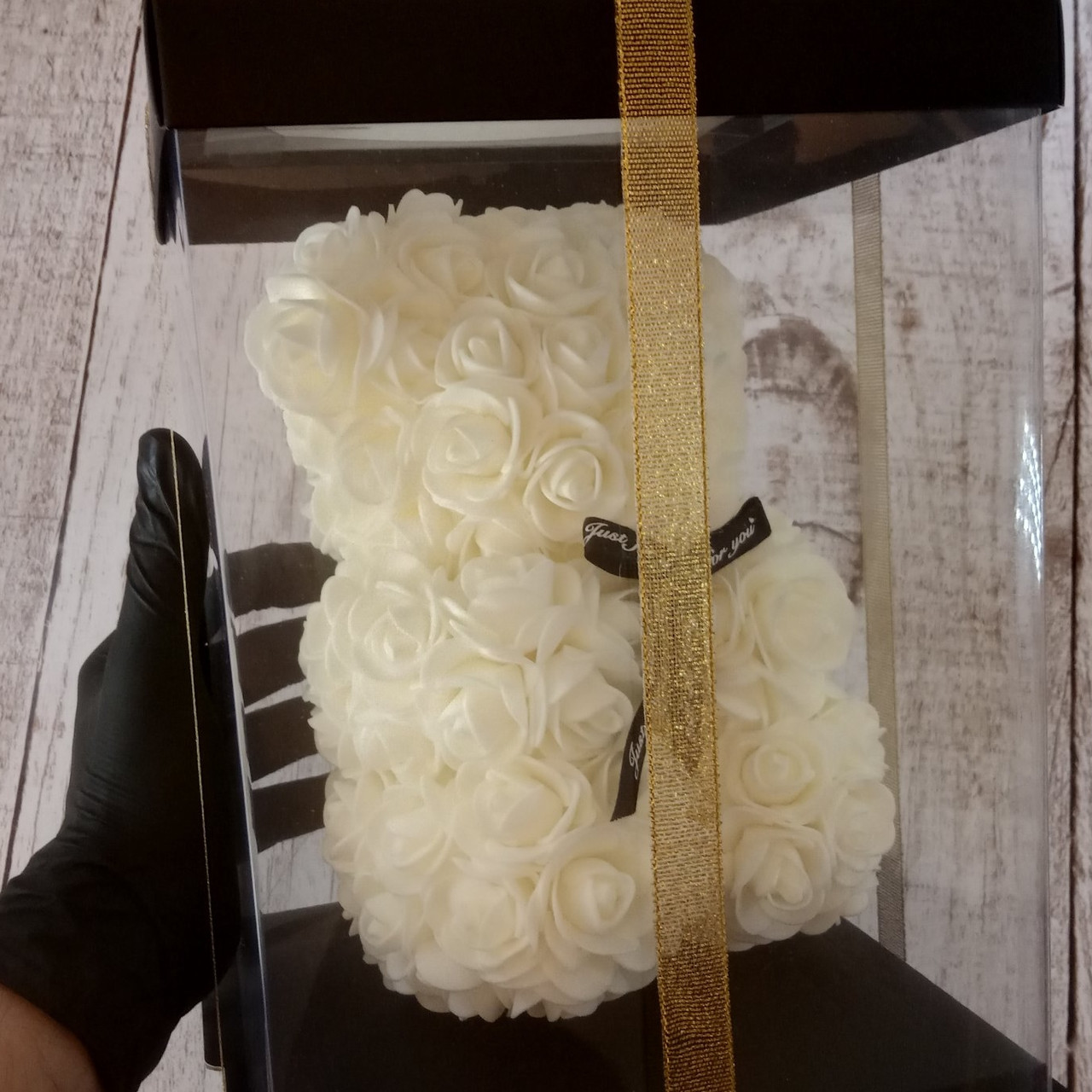 Мишка из 3D роз 25 см в подарочной упаковке, мишка из роз, оригинальный подарок для девушки белый (живые фото) - фото 1 - id-p1213517456