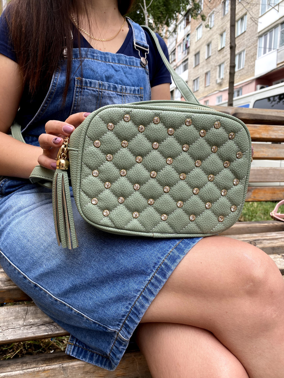 Стильная женская сумочка не большого размера в зеленом цвете - фото 4 - id-p922333302