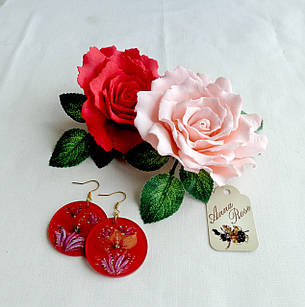 Заколка-брошка з трояндою з фоамирана ручної роботи "Червоний персик"