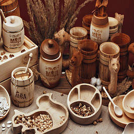 Тарілки, барила, ступки, підставки