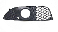Решітка бампера Mitsubishi Lancer X 07-12 ліва з отворами для противотуманок 4811 993