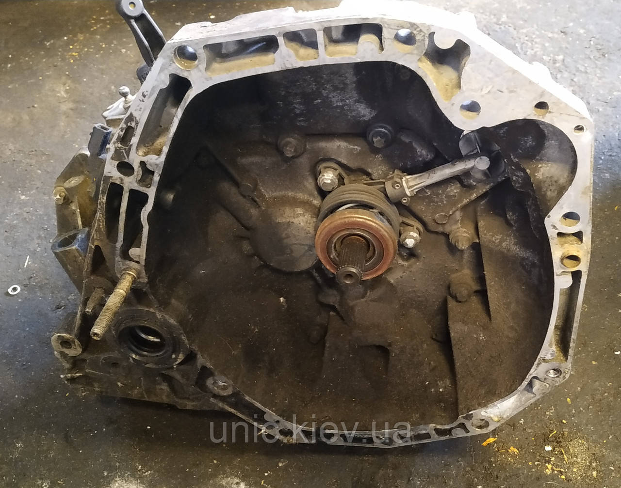 КПП 5-ти ступ. .6 8V mpi Рено Лоджі, Доккер б/в (JH3084, 011184)