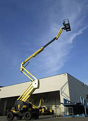 Електричний колінчастий підйомник Airo A21 JRTE (21М/230КГ)