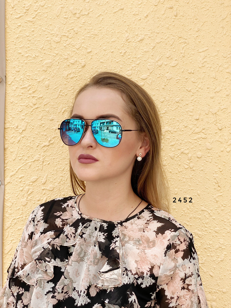 Синие солнцезащитные очки "капелька" в стильной оправе - фото 3 - id-p684697985