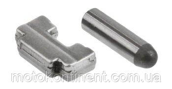 57620-97J00 Перемикач реверсу (собачка) Suzuki DF2.5