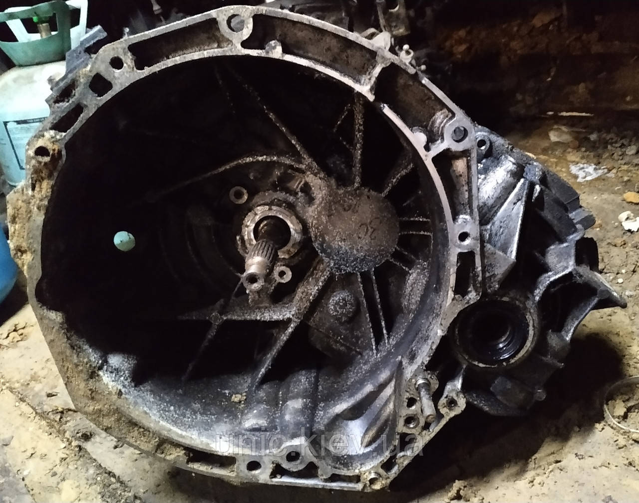 КПП 6-ти ступ. Рено Меган 3, Сценік 3 б/в (ND4001, 8200907117, A059498, 8200666553)