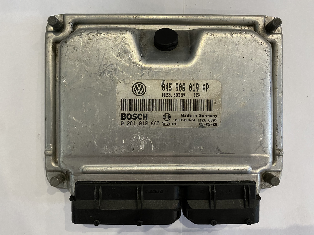 Блок керування двигуном 045 906 019 AP / 045906019AP / 0281010865 / 0 281 010 865 Bosch, фото 1