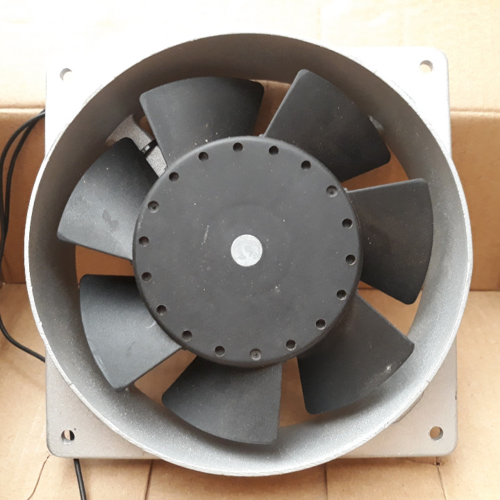 Вентилятор для інкубатора 130мм, 220в