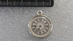 Годинники круглі. Підвіска, колір - срібло. Діаметр 15 мм. №31