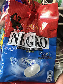 Смачні сосальні цукерки Negro з ментолом Венгія Оригінал 79 грам, Льодяники від кашлю для дорослих