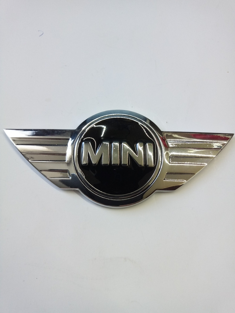 Емблема Mini