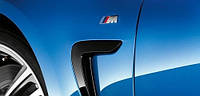 Эмблема шильдик BMW M на переднее крло