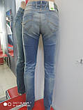 Джинси жіночі оригінальні середня посадка фарба 28 сині, фото 4
