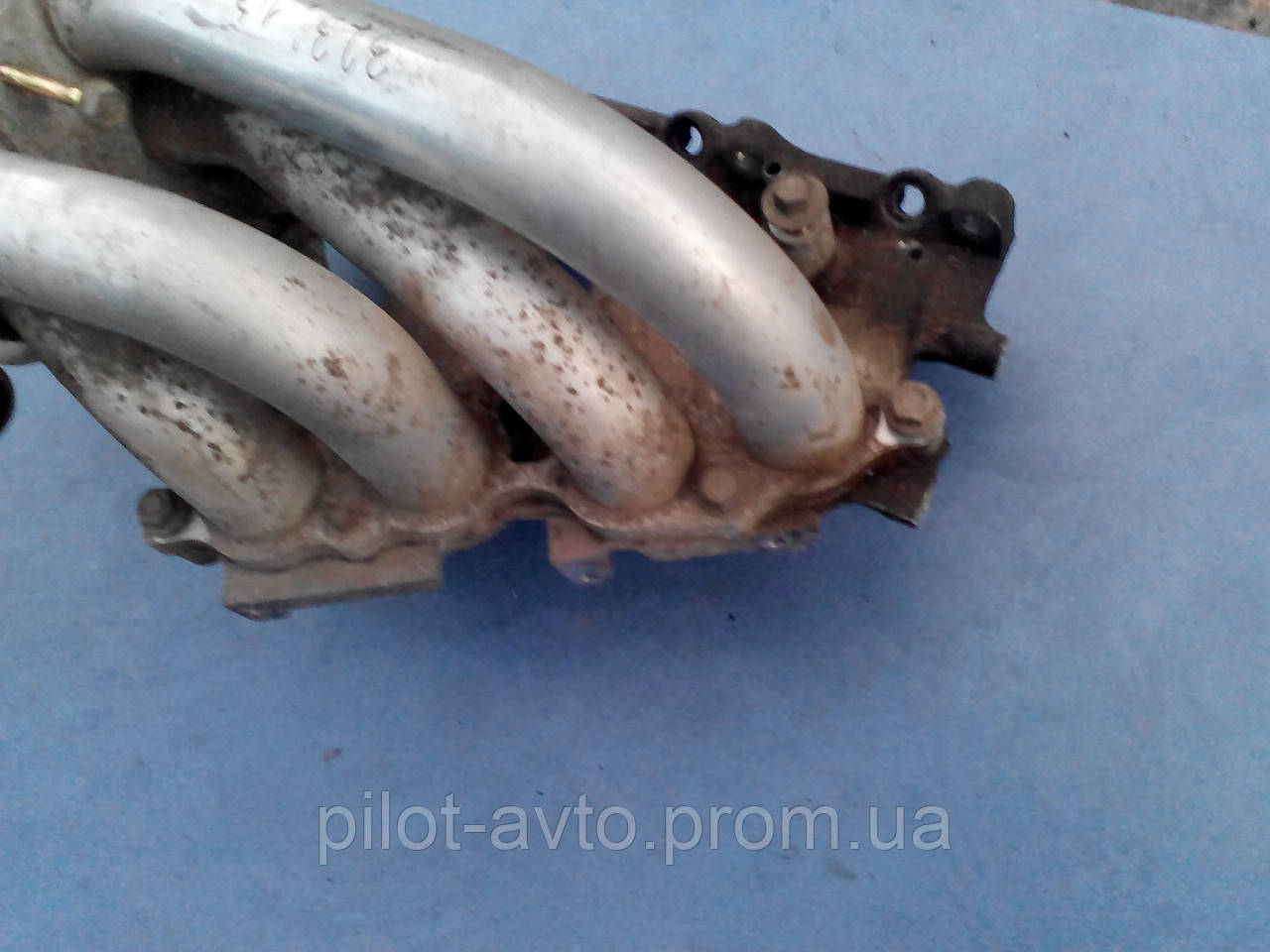 Впускной коллектор Z552-13-100A Mazda 323 BA 1.5 z5 - фото 5 - id-p164305220