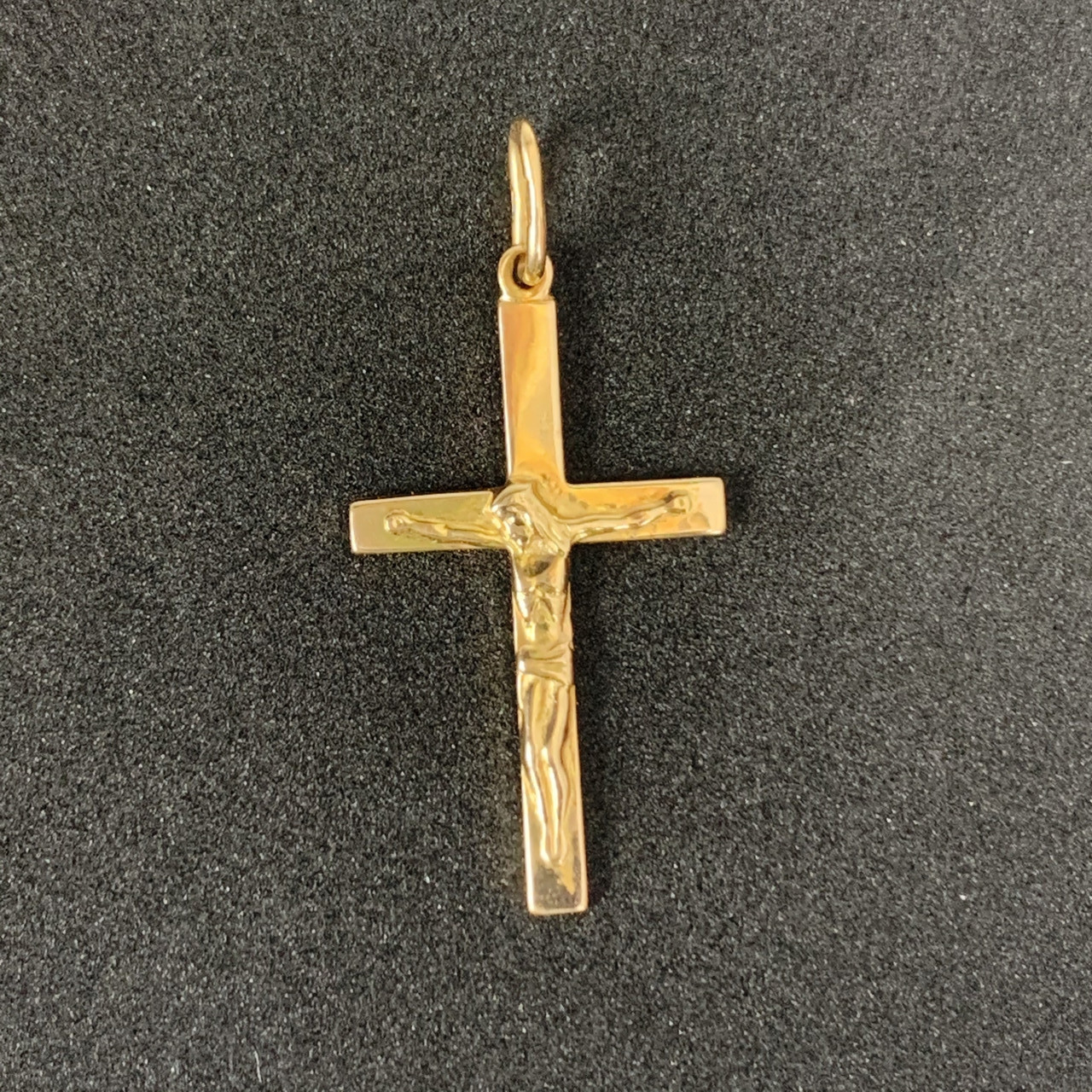 Золотий натільний хрест 585 проби з розп'яттям