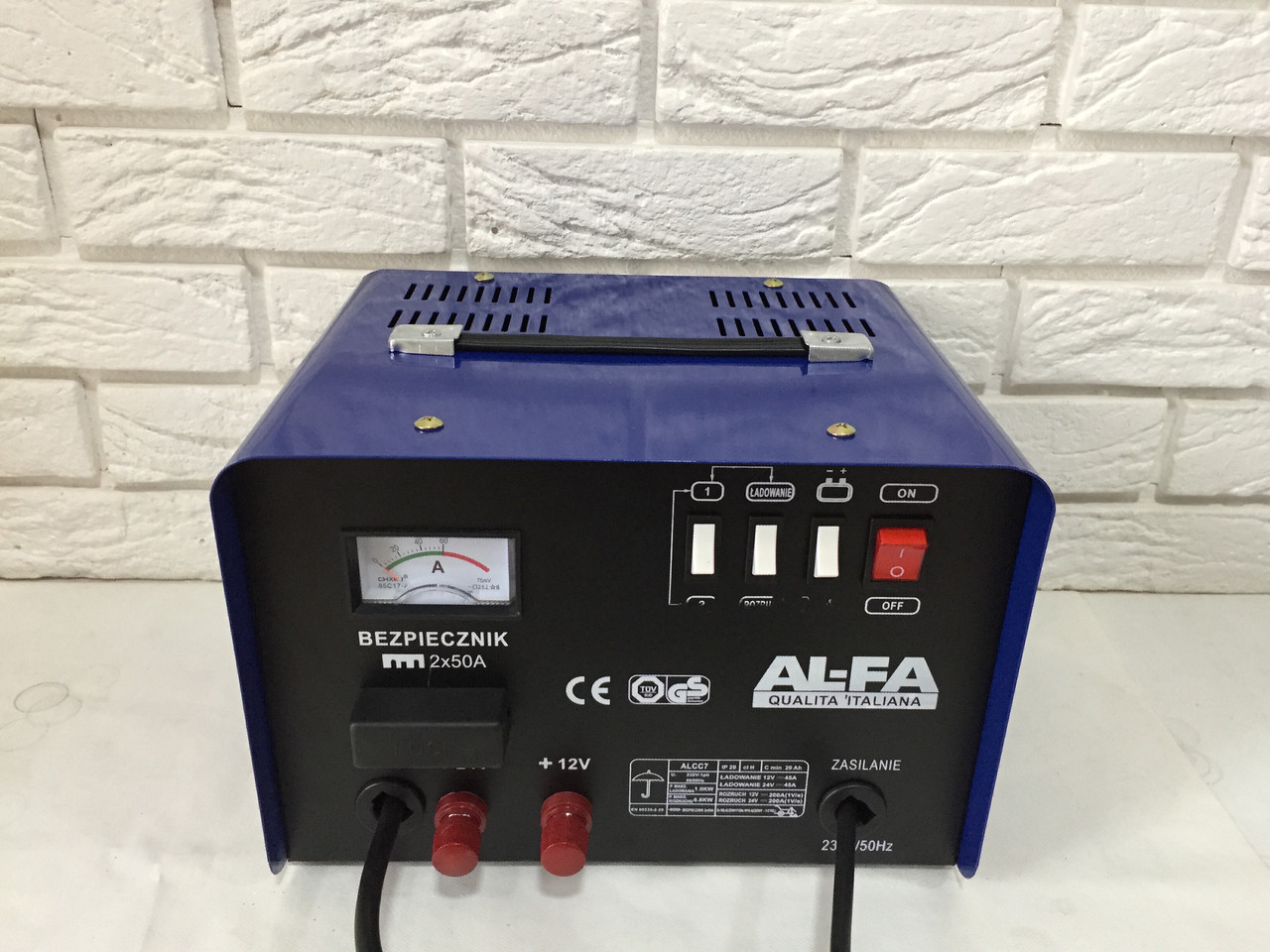 Пускозарядний пристрій AL-FA PRO-LINA ALCC7: 12В / 24В, фото 1