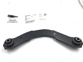 Оригінальний важіль задній поперечний верхній MN184100