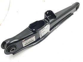 Оригінальний важіль задньої підвіски, нижній 4113A125.