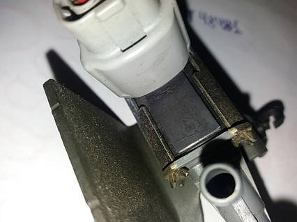 Клапан абсорбера VQ35DE Infiniti FX35 G35 Murano Z50 Maxima