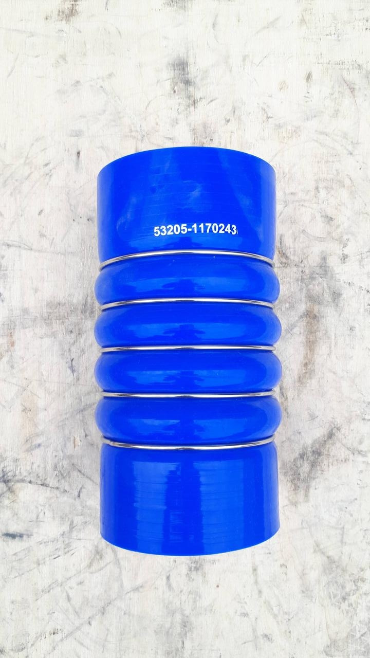 53205-1170243 Патрубок теплообмінника (армований) (L-210 мм, d-100 мм) (СИЛІКОН) КАМАЗ ЄВРО (532051170243)