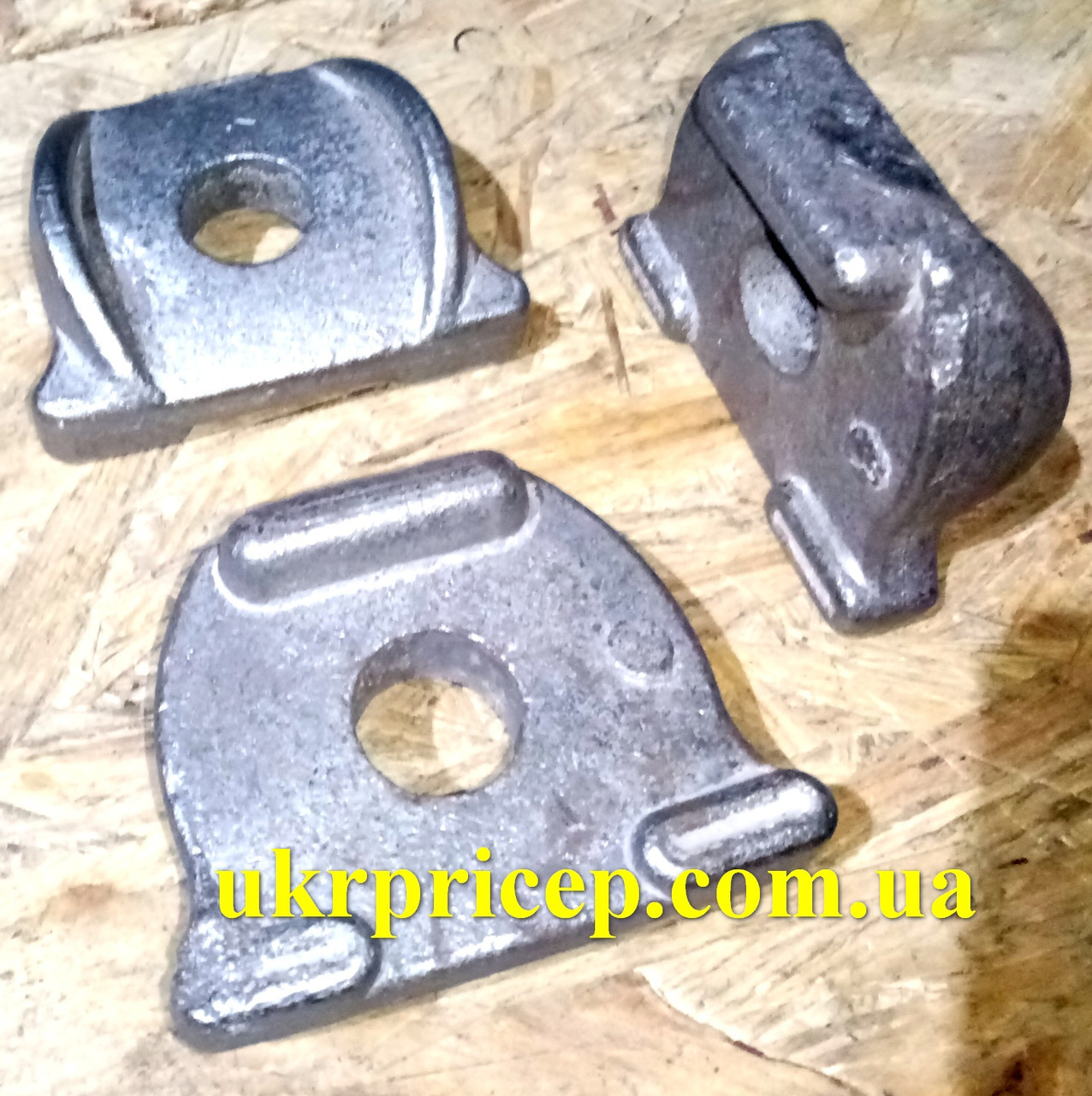 Купить Прижим (клин) колеса прицепа 1 ПТС-9, ПРТ-10, МЖТ Н 129.00.302 ...