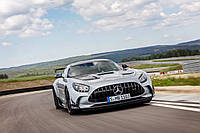 Офіційні фото і відео самого потужного і найшвидшого Mercedes