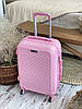 Середній пластиковий чемодан рожевий на 4-х колесах з фурнітурою колір, фото 3
