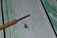 Крючок для вязания стальной с деревянной ручкой №2,5