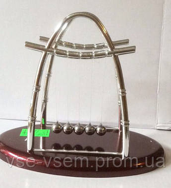 Маятник овальний, кулі Ньютона, висота 18 см.