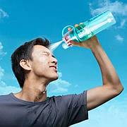 Спортивна комбінована пляшка для води з розпилювачем New. B 600 мл