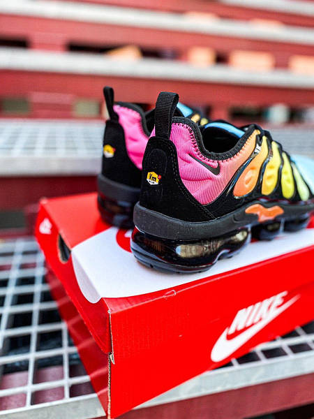 Air max vapormax plus tropical sunset hot sale