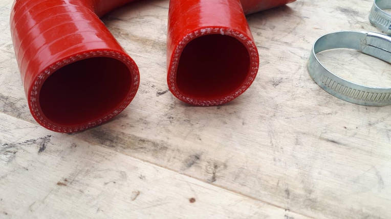 50-1303062 Патрубки радіатора МТЗ (2шт) (СИЛІКОН) МТЗ-80, МТЗ-82 (501303062Б2), фото 2