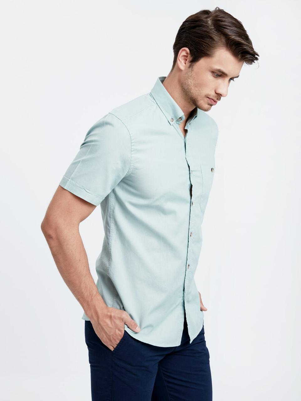 Чоловіча сорочка LC Waikiki/ЛС Вайки з кишенею на грудях, світло-зеленого кольору