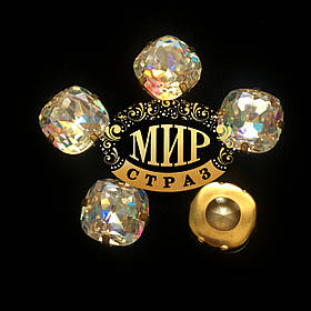 Квадрати в золотих ланцюгах